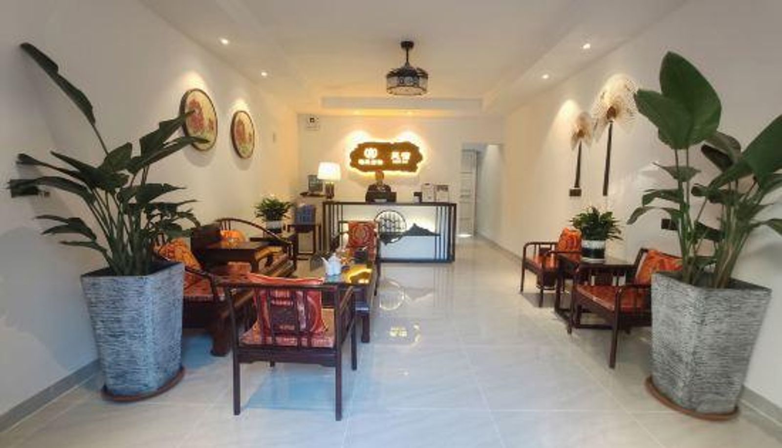 Innenbreich - Yazhi Jixiang Hotel