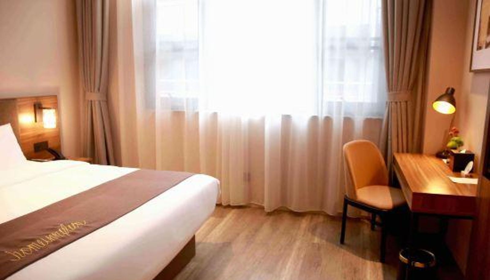 Business-kamer - HomeInn Plus (Xinyi high speed railway station)
