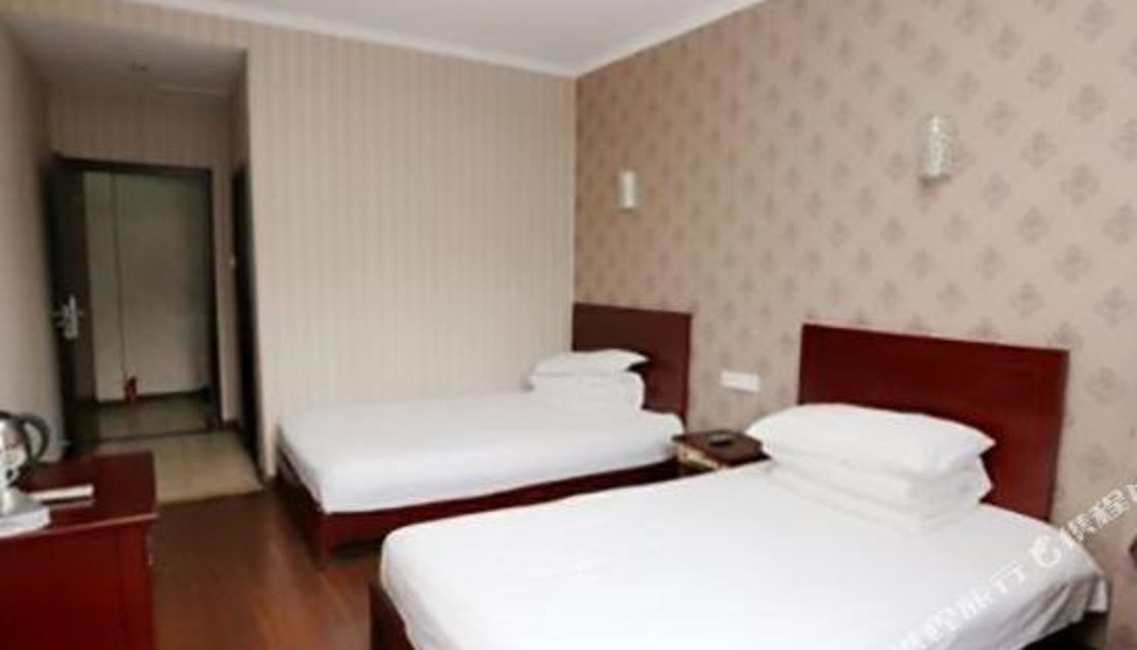 Zimmer - Longsheng Express Hotel (Mingguang Chezhan Road Shop)