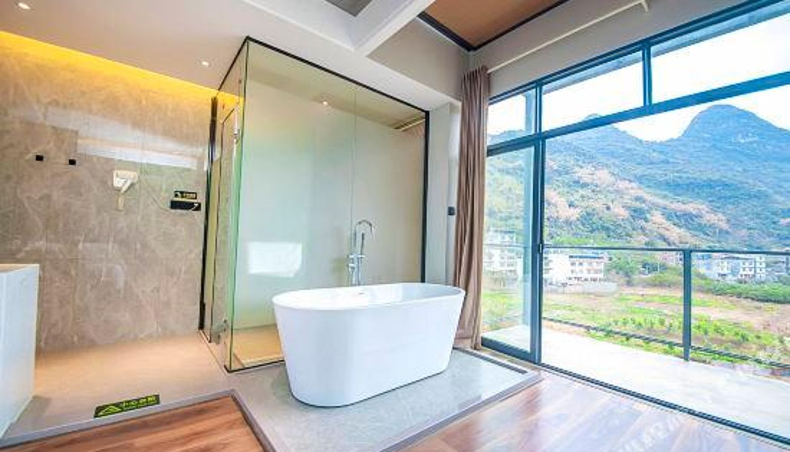 Kamer met balkon - Yunlingshu Hotel