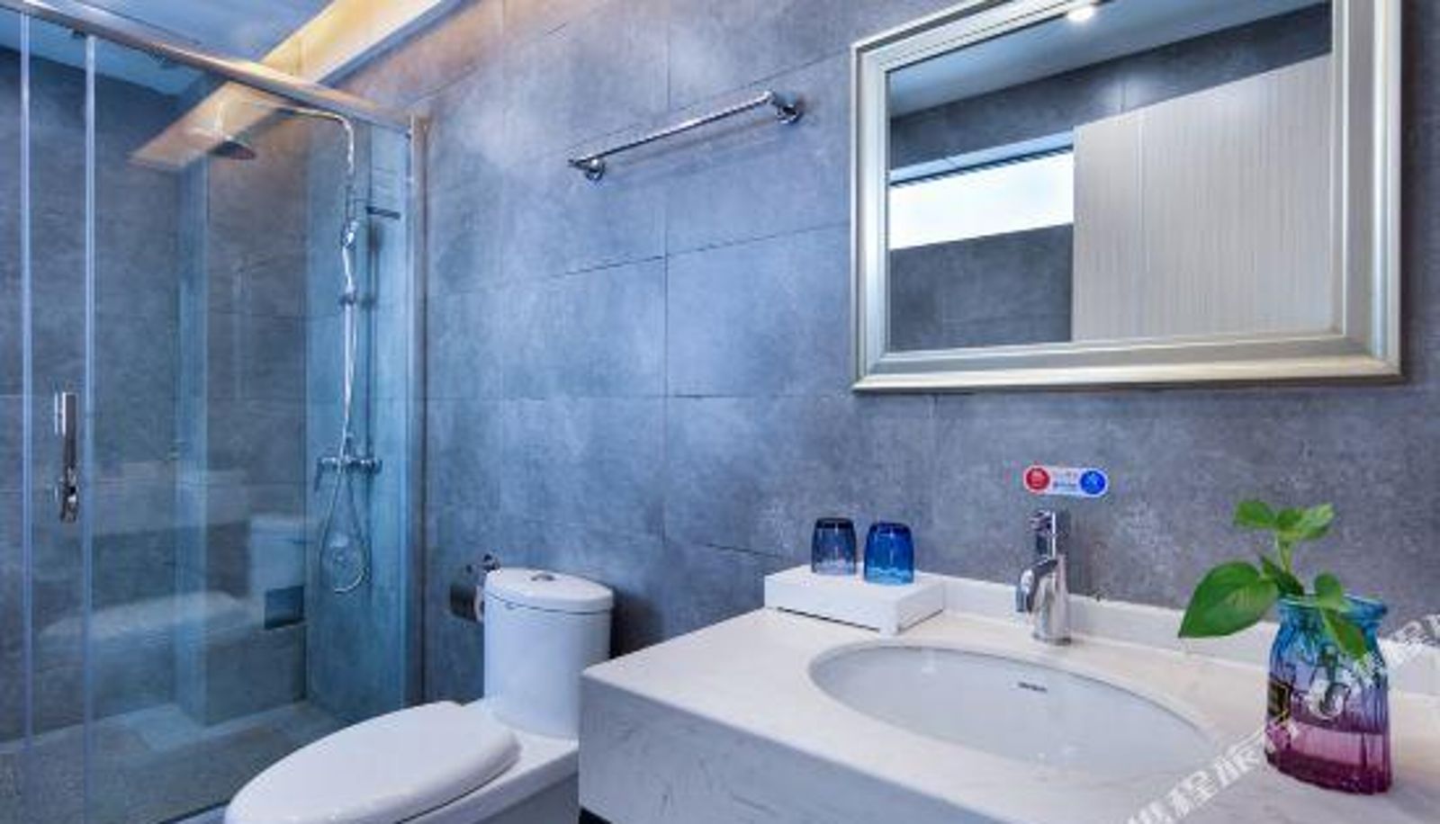 Kamer - Linshan · Light Luxury Beauty Hotel (Yangshuo West Street Store)