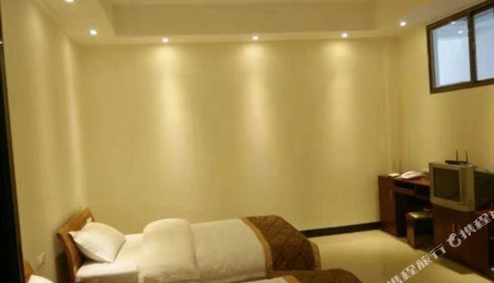 Zimmer - Luoping Jinsheng Express Hotel