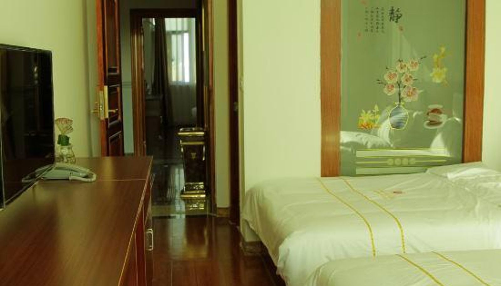 Zimmer - Luoping La Ting Hotel