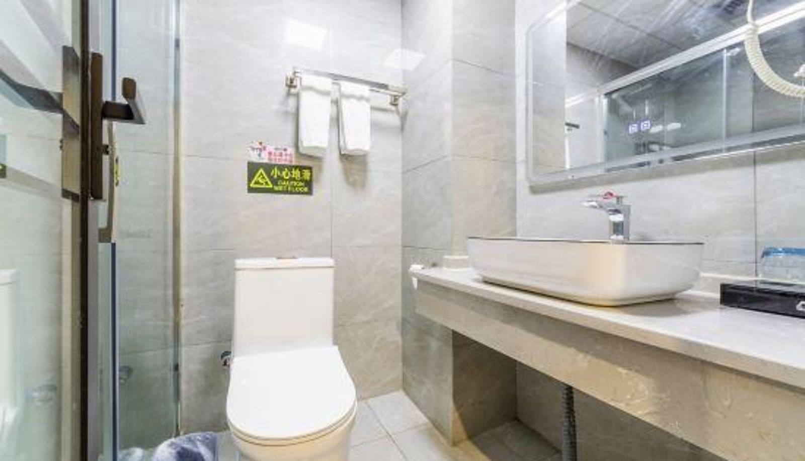 Camera business - Guanghan Jiqing Hotel