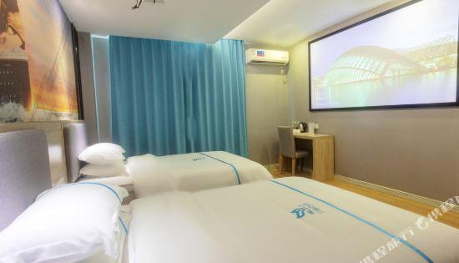 Zimmer - Meng Qianbaidu Movie Hotel