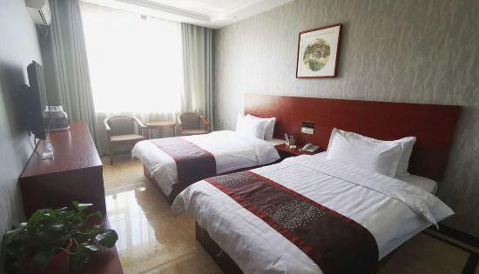 Zimmer - JINJU HOTEL
