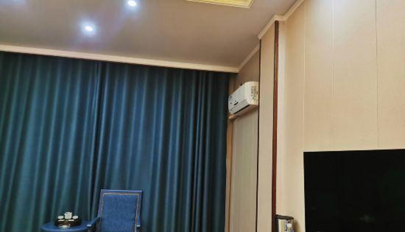 Zimmer - Tushiman Hotel