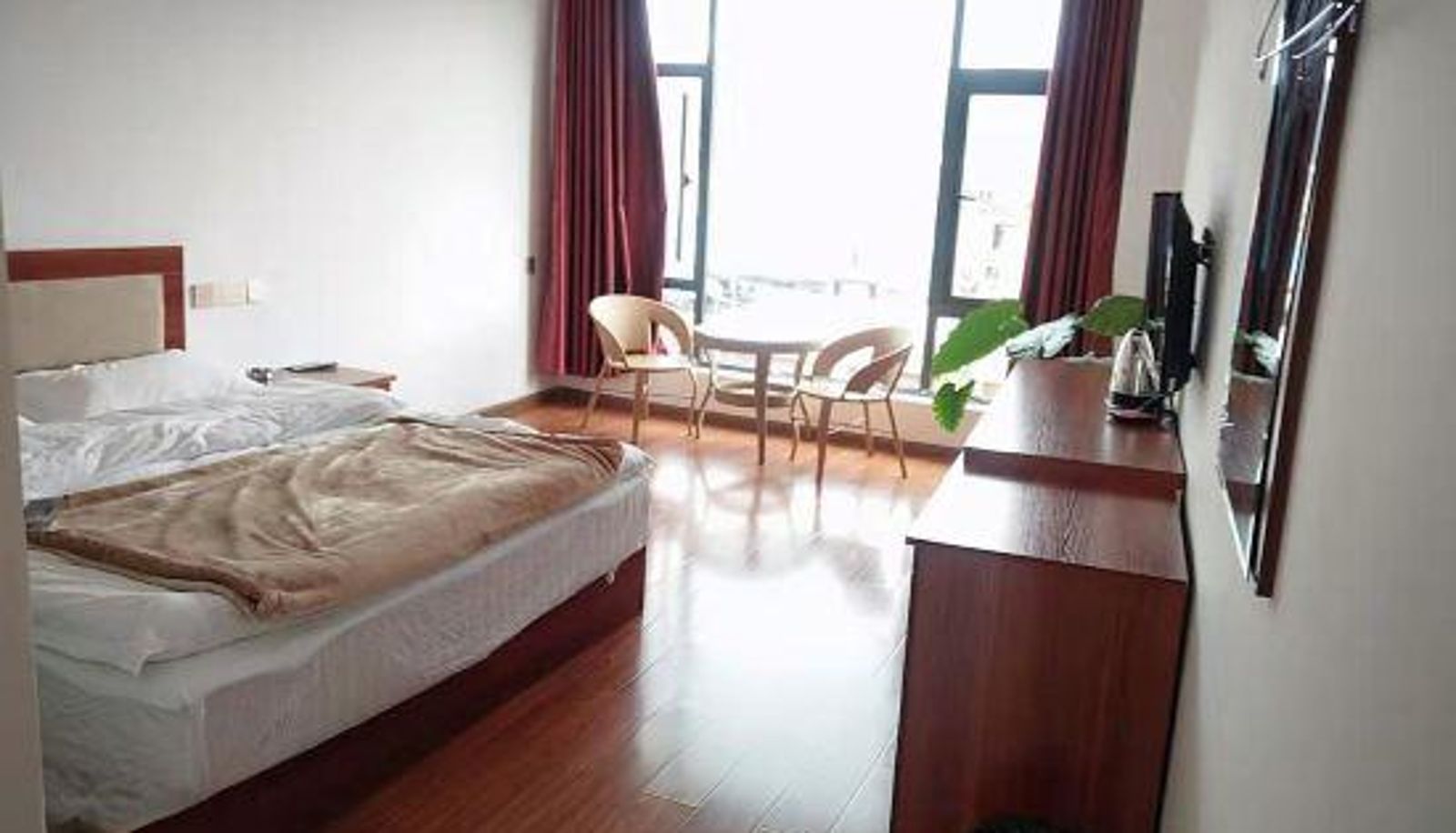 Room - Shangri La County Quanjiafu Business Hotel