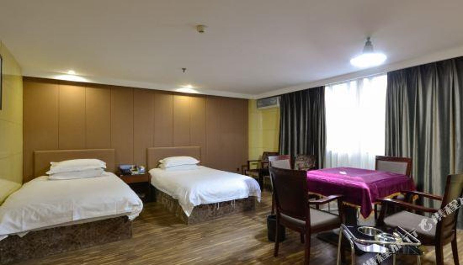 Zimmer - Golden Bay Business Hotel