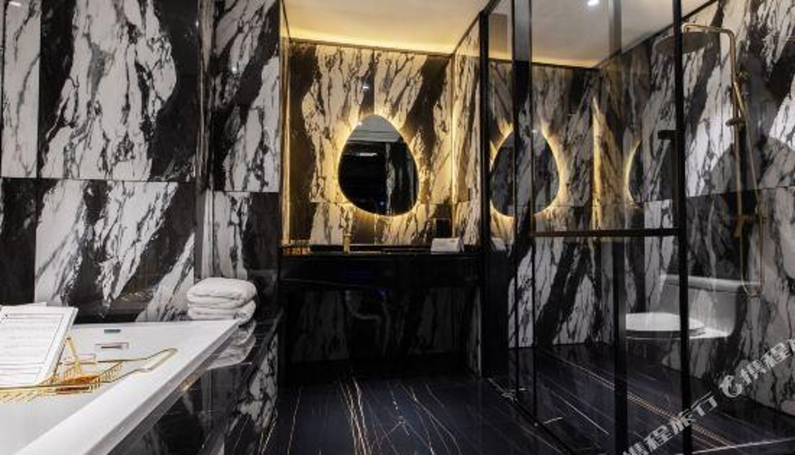 Room - MeTOO Inn