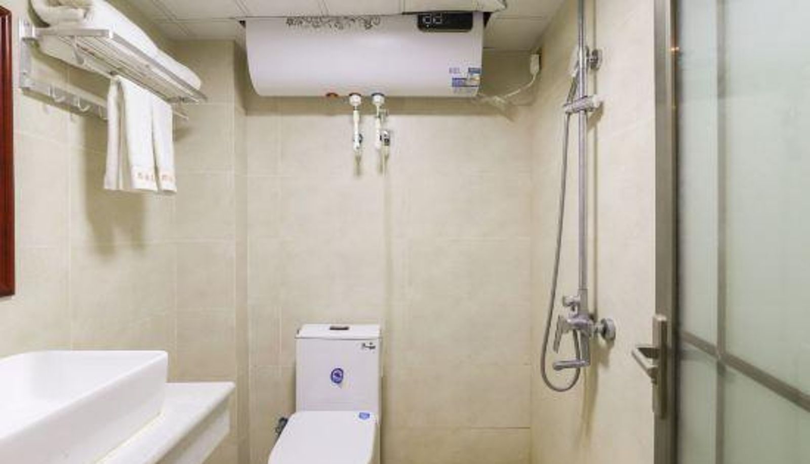 Camera business - Six pans of water Wanfu Building Business Hotel