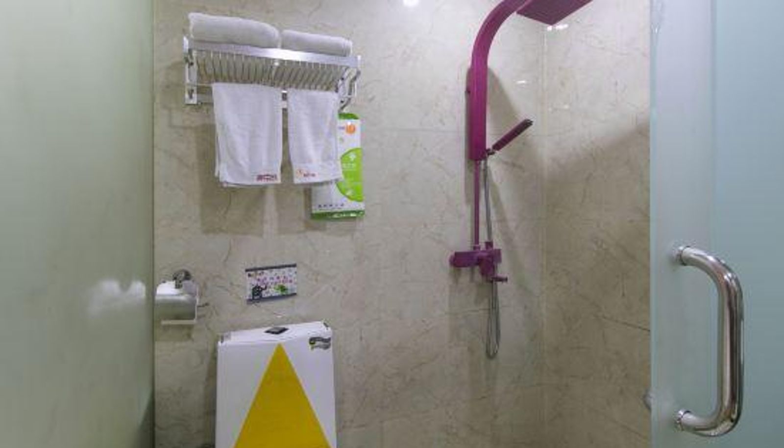 Zimmer - Very Impressive Hotel (Zhuzhou Hejiatu Store)