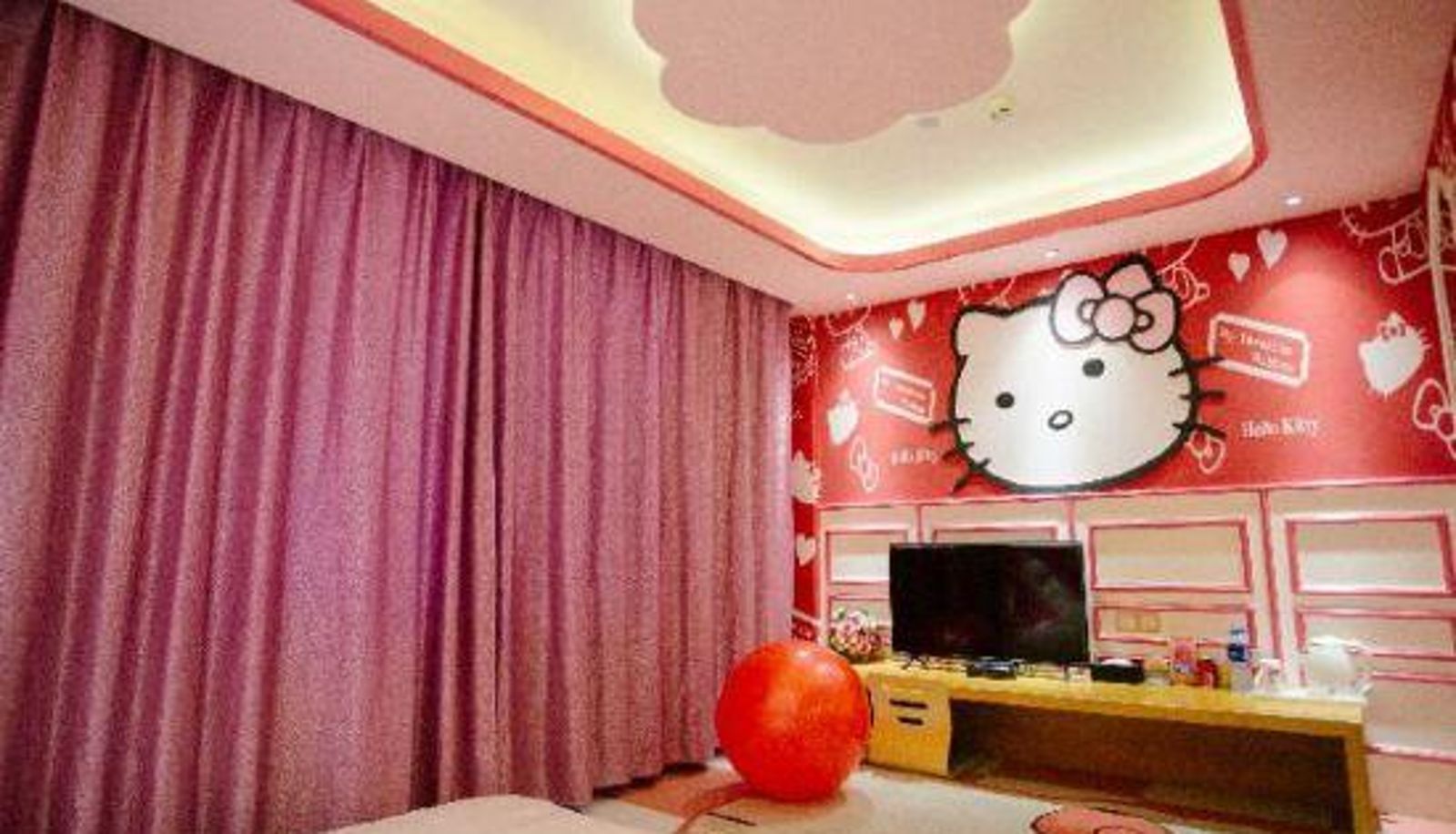 Room - 1972 theme Fasthotel