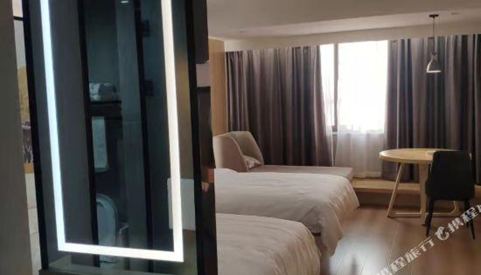 Interior view - Tuk China Light Residence Hotel (Taizhou Municipal Government store)