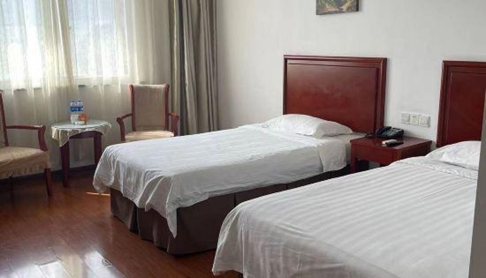 Zimmer - Home Inn Paibai Yun Hotel (Taizhou Wanda Plaza)