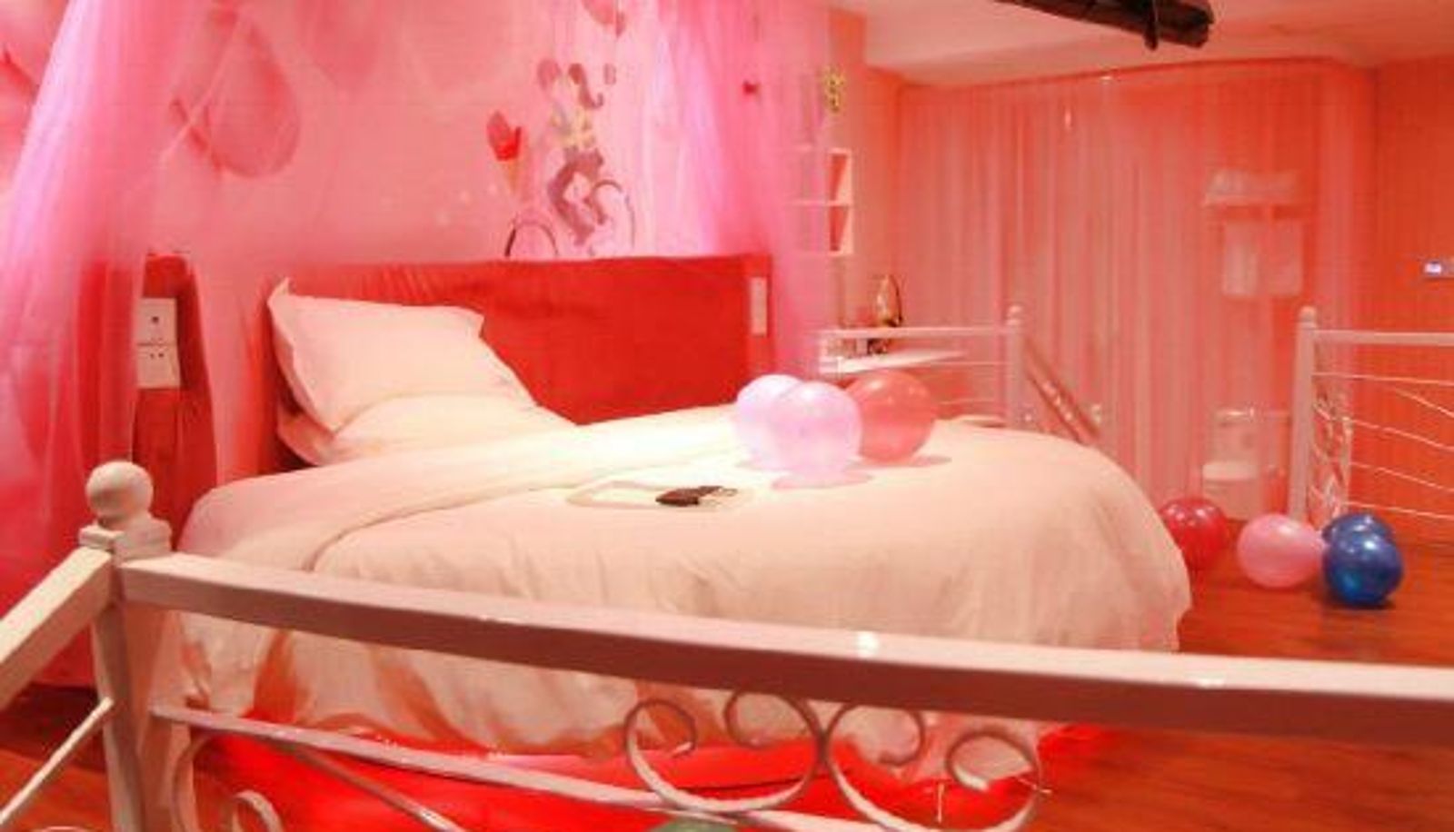 Zimmer - Swan Love Theme Hotel (Huai'an Huaihai North Road Branch)