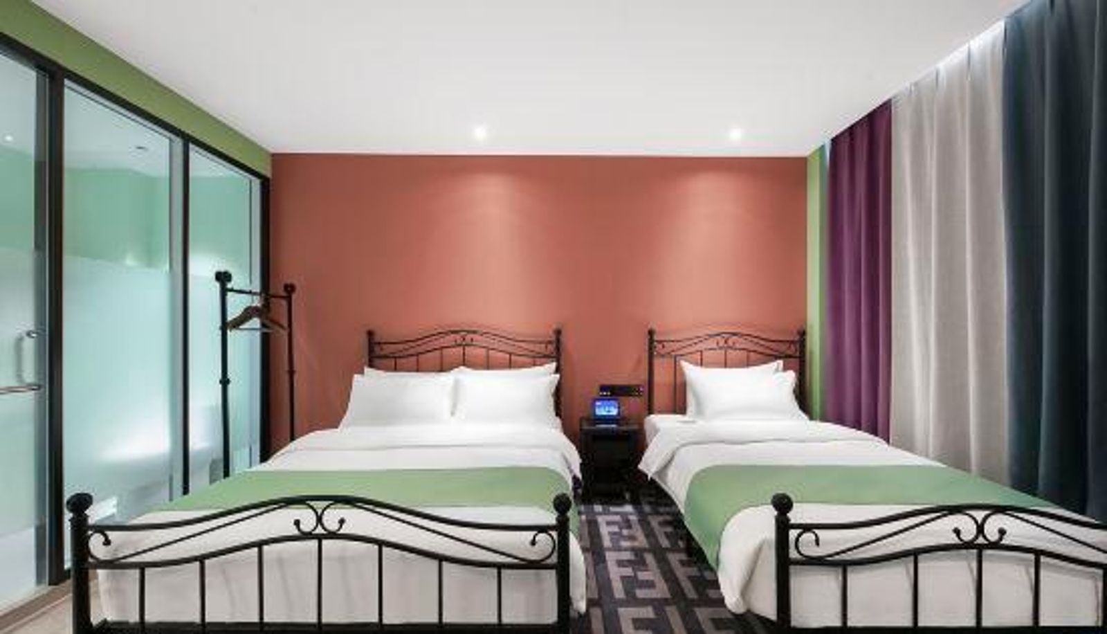 Zimmer - FF Hotels