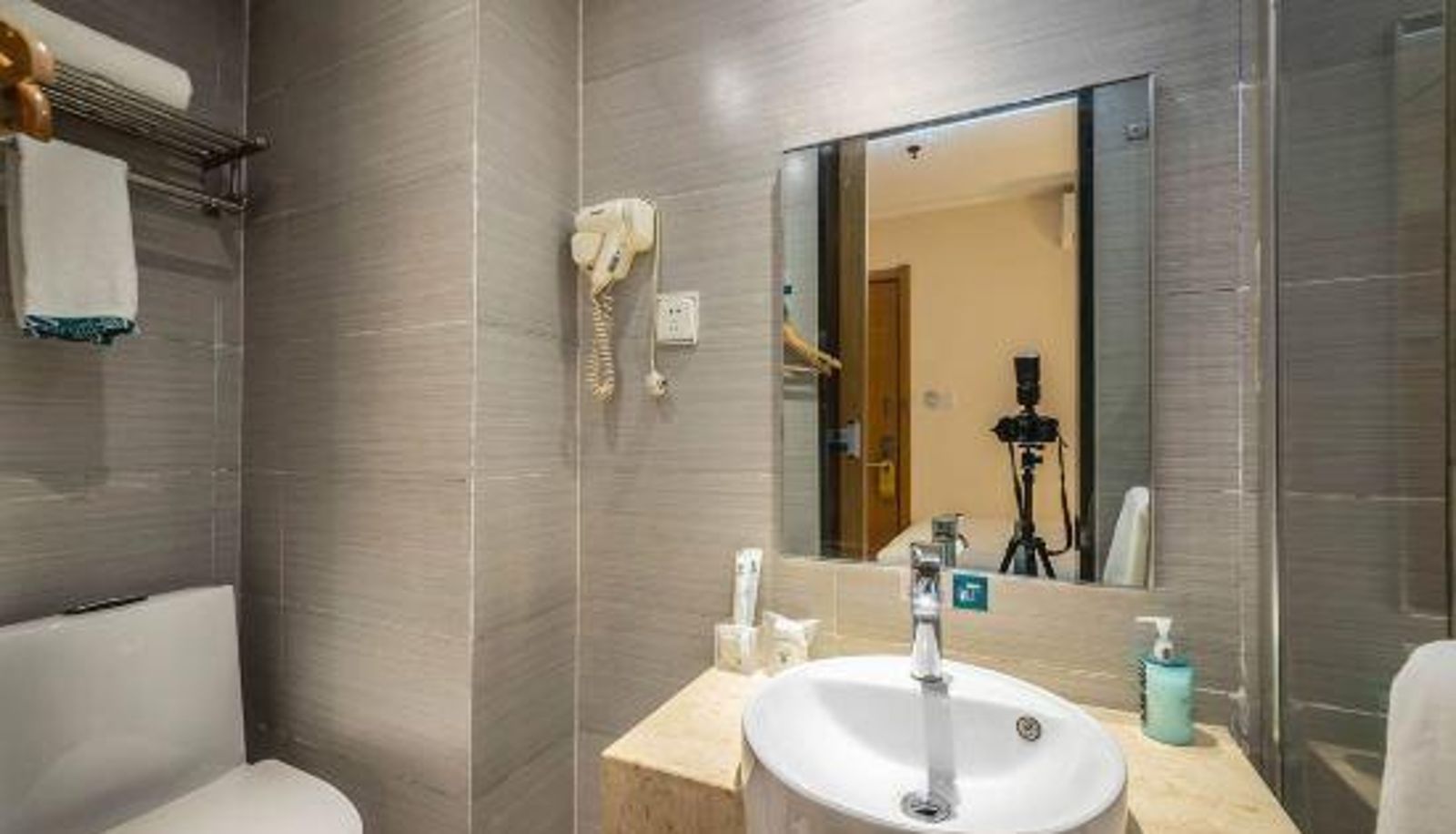 Camera - City Convenience Hotel (Zhengzhou Railway Station Erqi Square)
