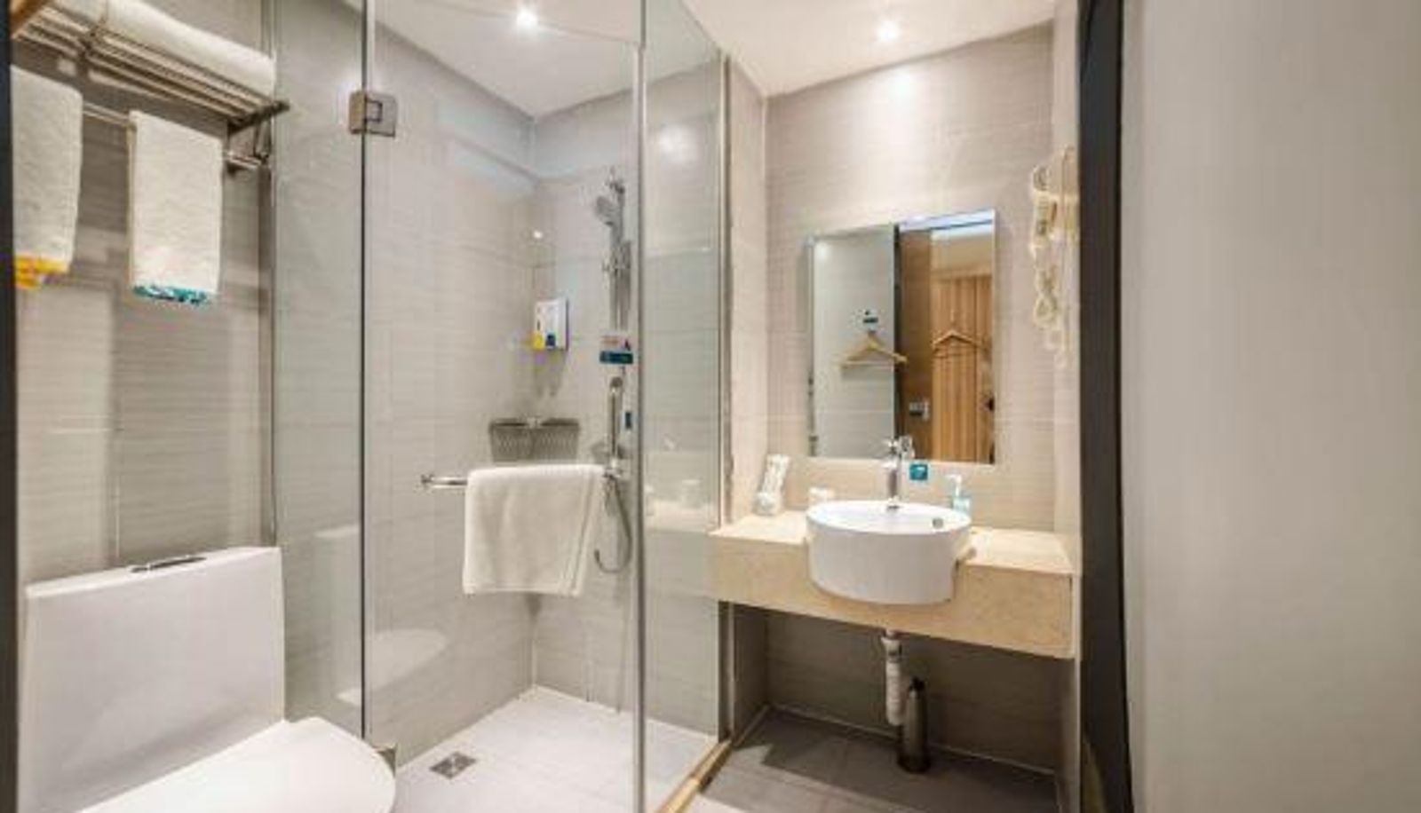 Camera business - City Convenience Hotel (Zhengzhou Railway Station Erqi Square)