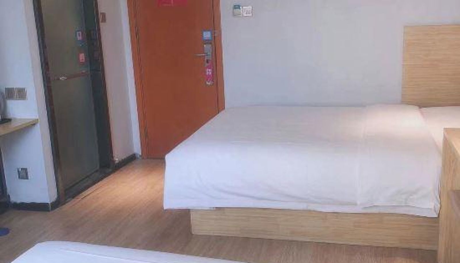 Business room - π Hotel (Zhengzhou Jingsan Road Fortune Square)