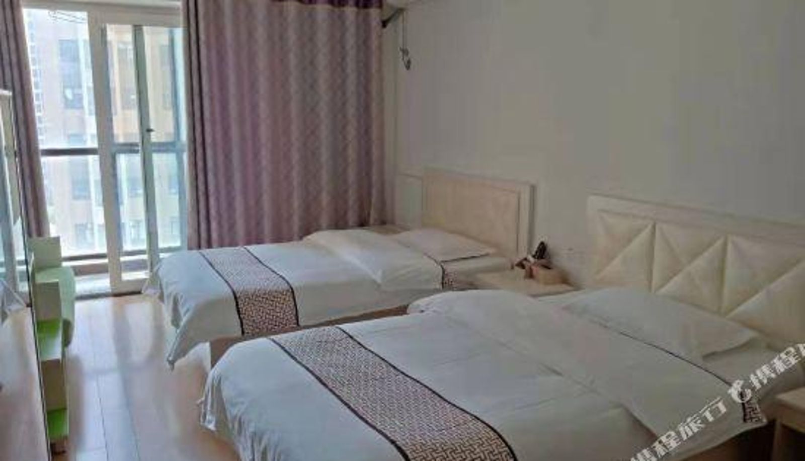 Room with balcony - Zhengzhou Xinzhiyue Hotel (Qilihe Subway Station Store)