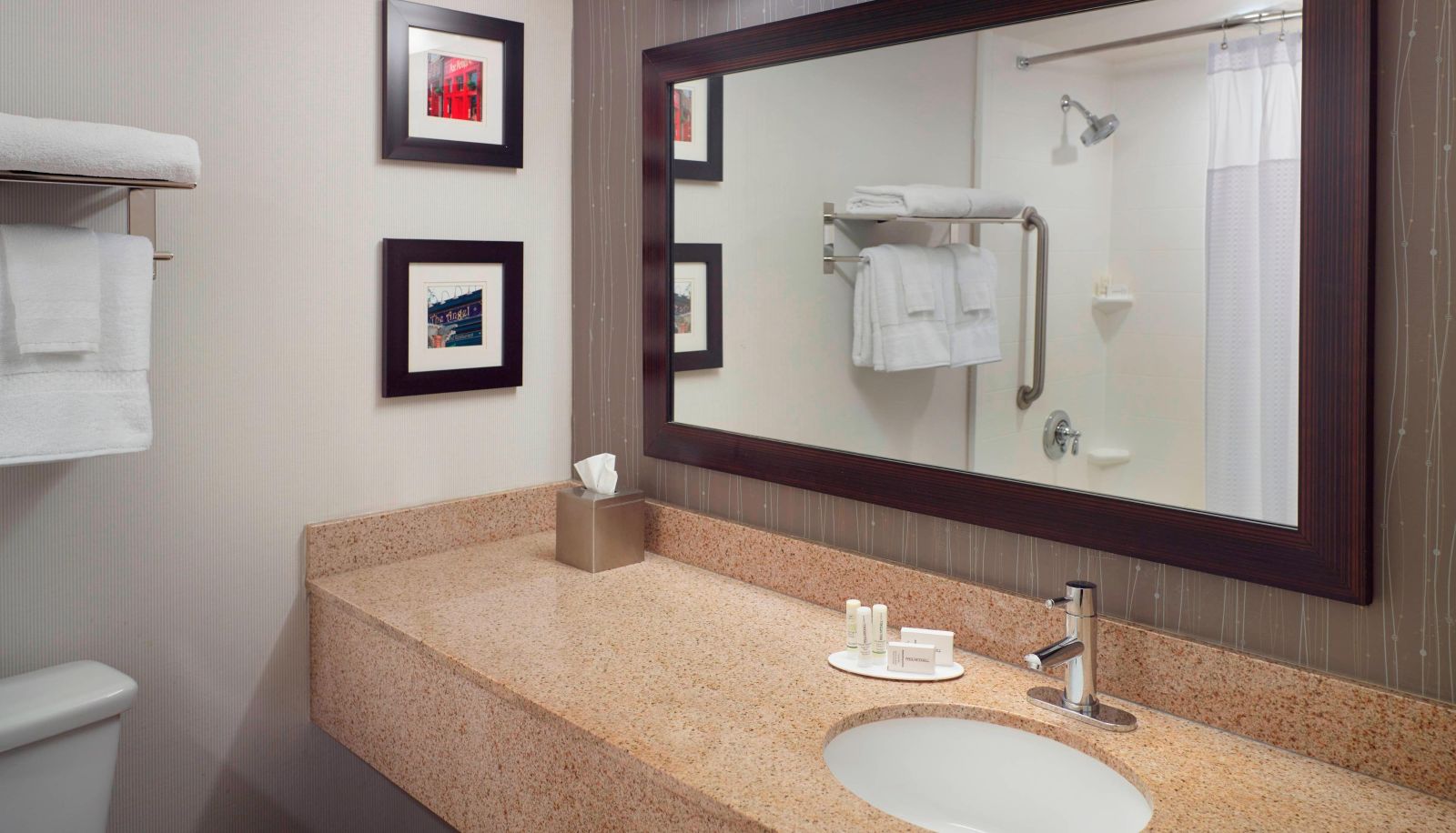Zimmer - Courtyard by Marriott Atlanta Decatur Downtown/Emory