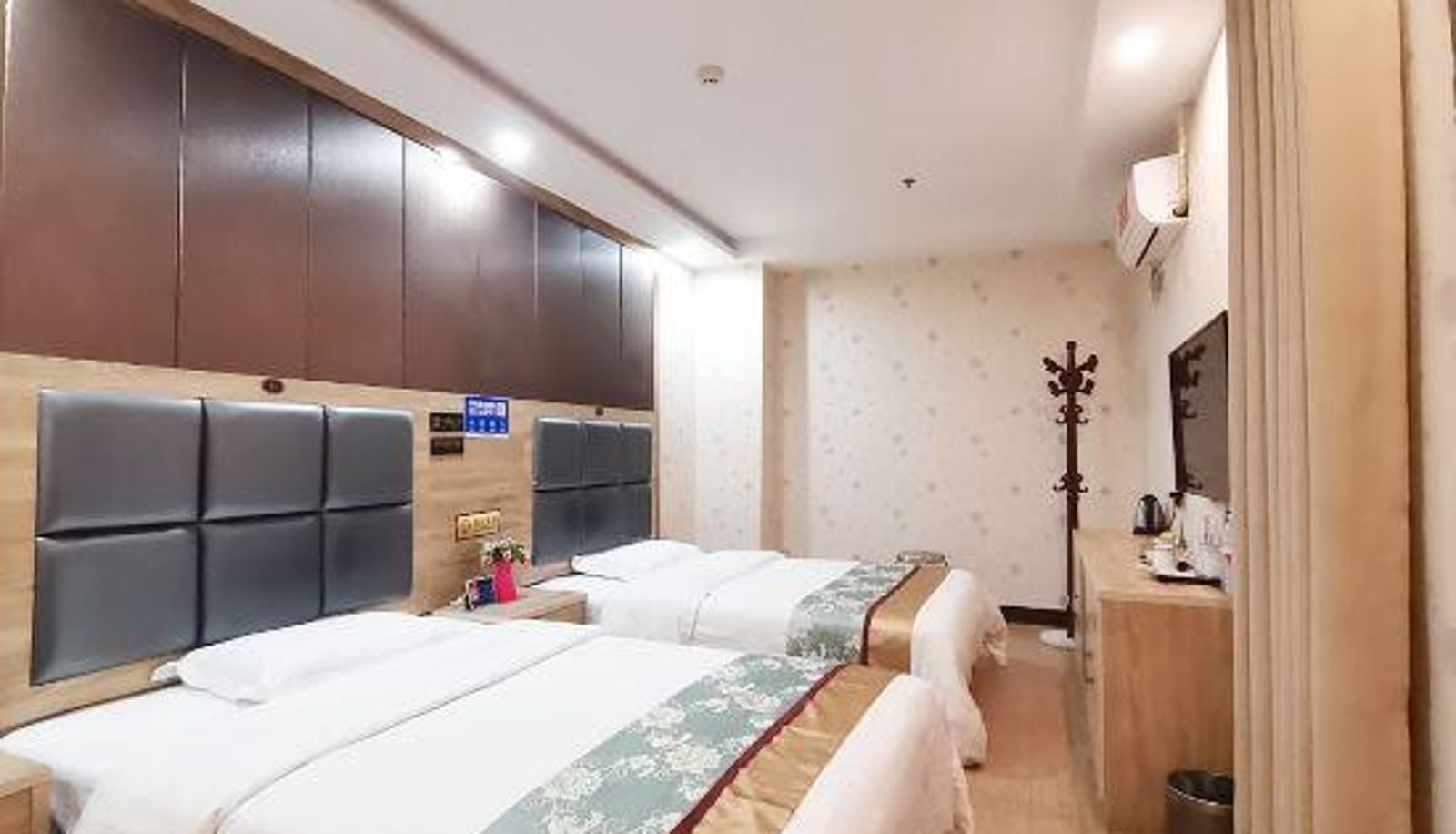 Camera - Zunyi Ronghuaqing Hotel (Wuyue Plaza)