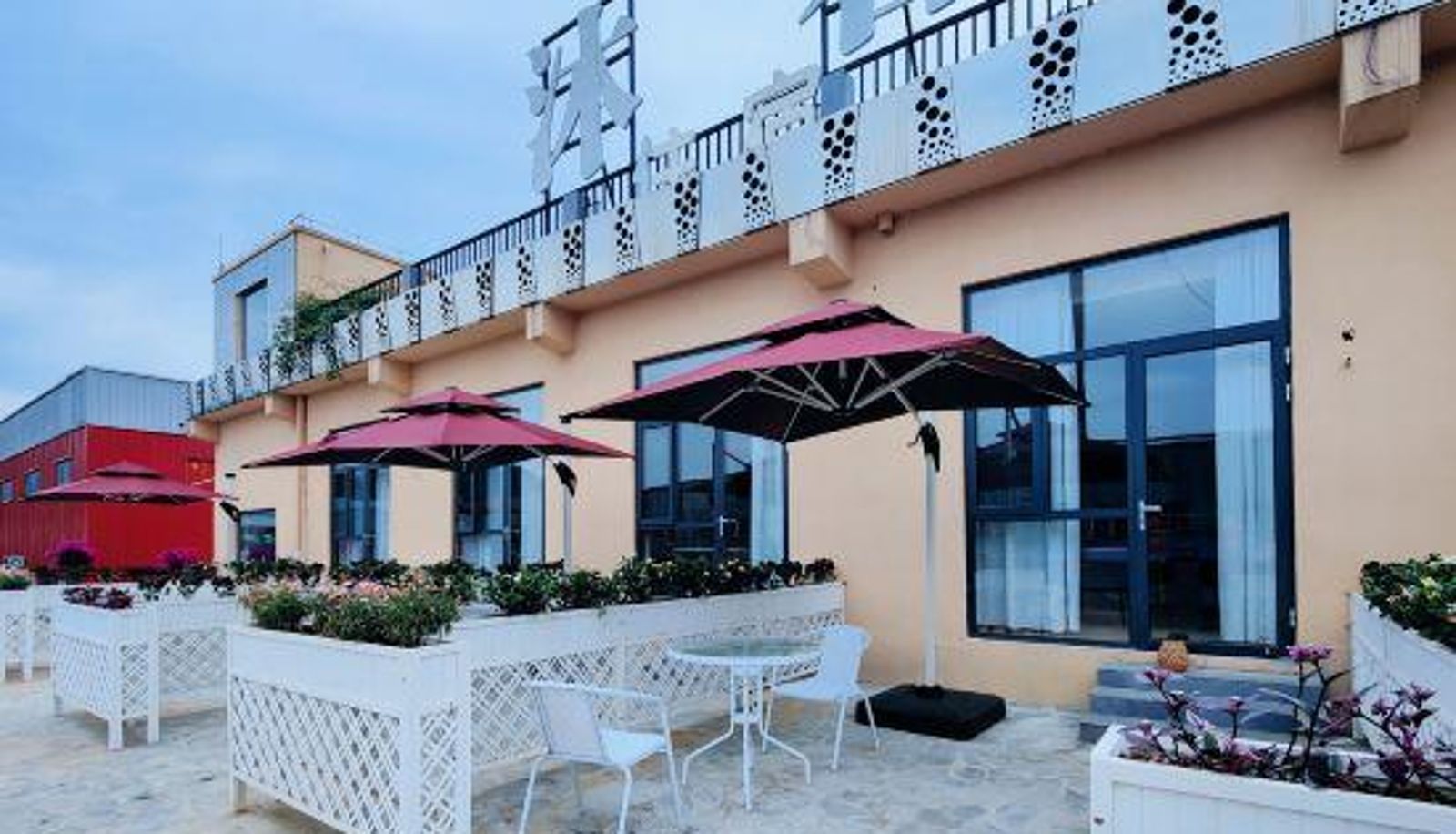 Pokój z balkonem - Muchunju Hotel