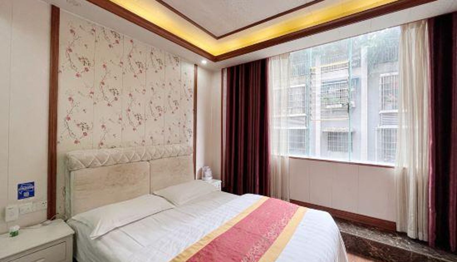 Camera - Zunyi Tianqing Cinema Hotel