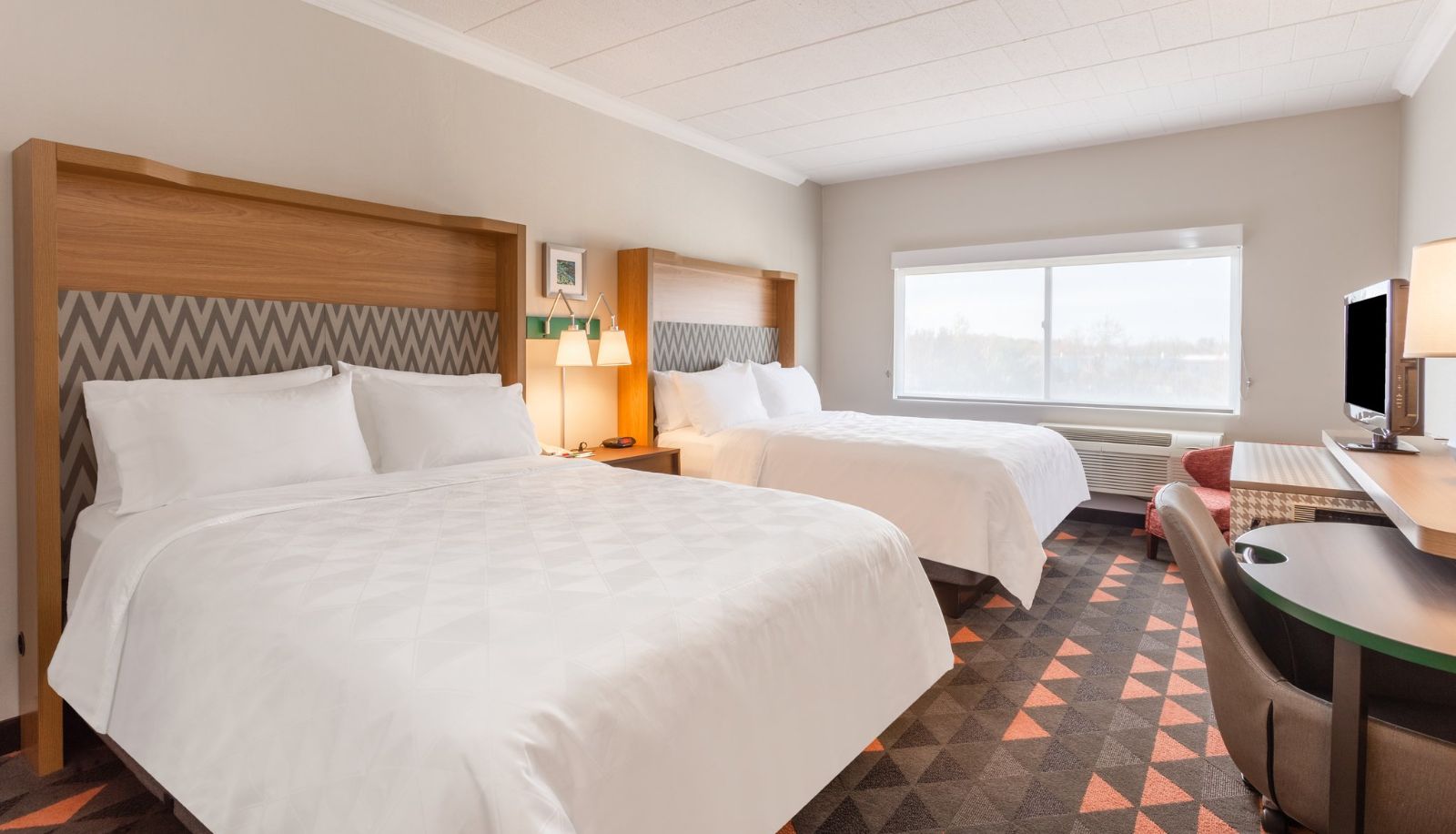 Room - Holiday Inn PHILADELPHIA SOUTH-SWEDESBORO by IHG