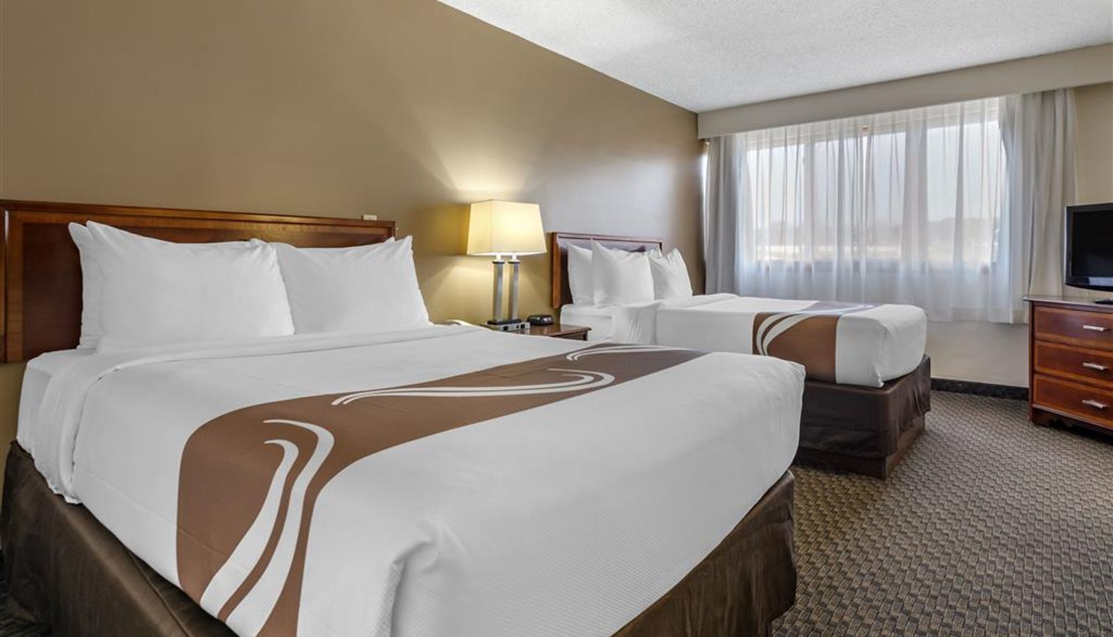 Room - Quality Inn & Suites Vestal Binghamton near University