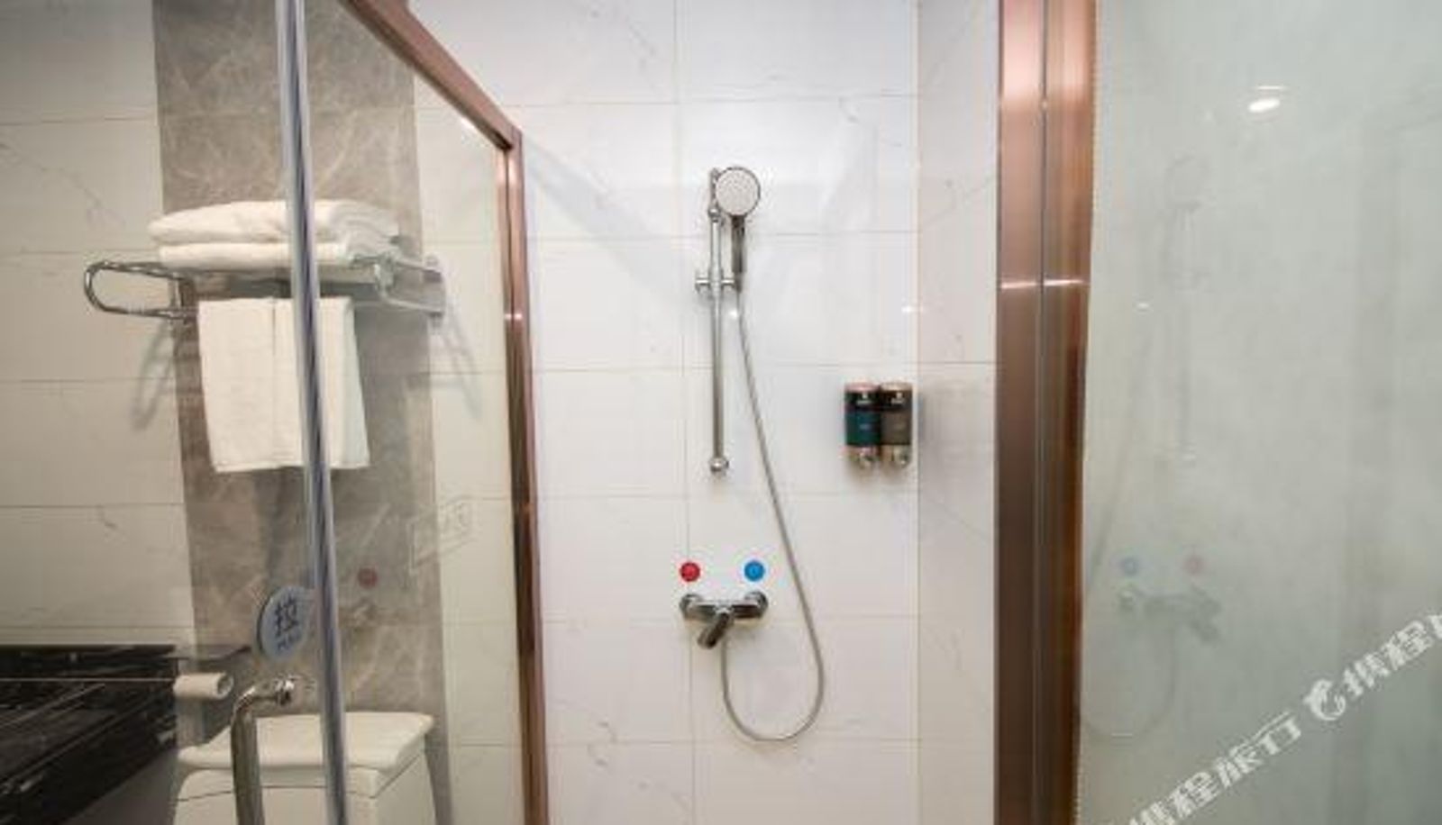 Pokój z balkonem - Dingai Hotel