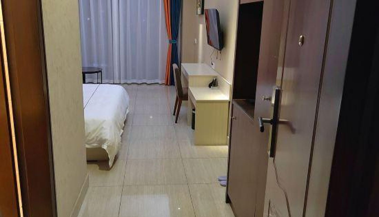 Camera - Zhongshan Heyi Business Mansion (Dachong Branch)