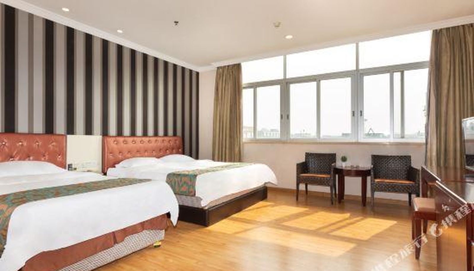 Kamer - Hanbao Business Hotel