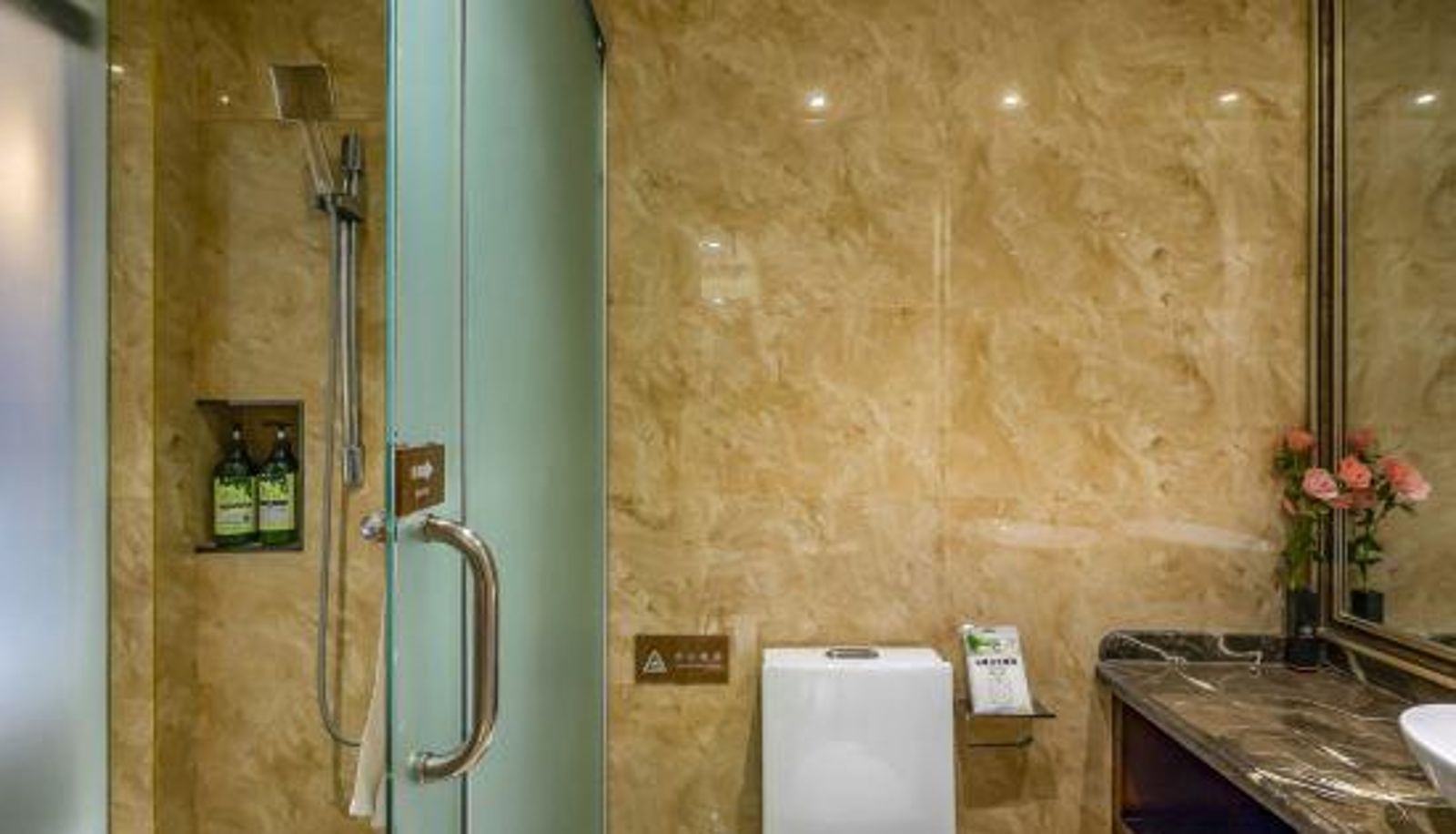 Kamer - Moore International Hotel (Zhumadian Yuanlongmao Branch)