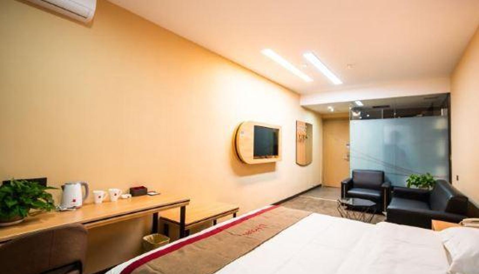 Business room - Shangkeyou Select Hotel (Zhangjiakou High-speed Railway Station North College Branch)