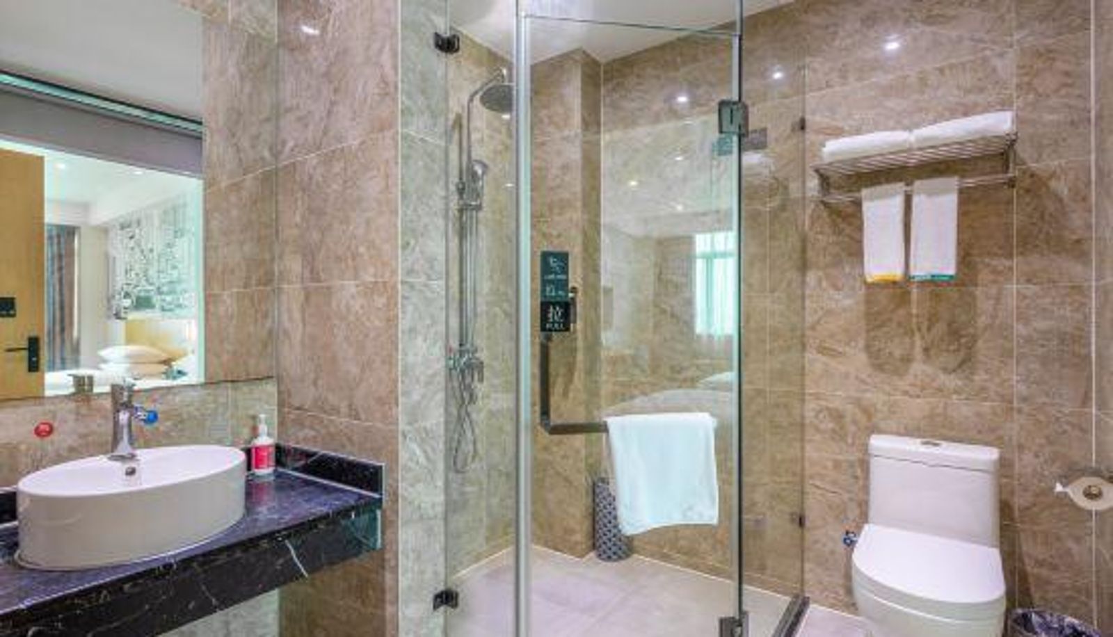 Business-Zimmer - City Comfort Inn