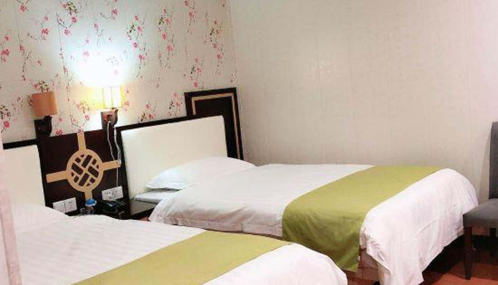Zimmer - Zhongyang Hotel