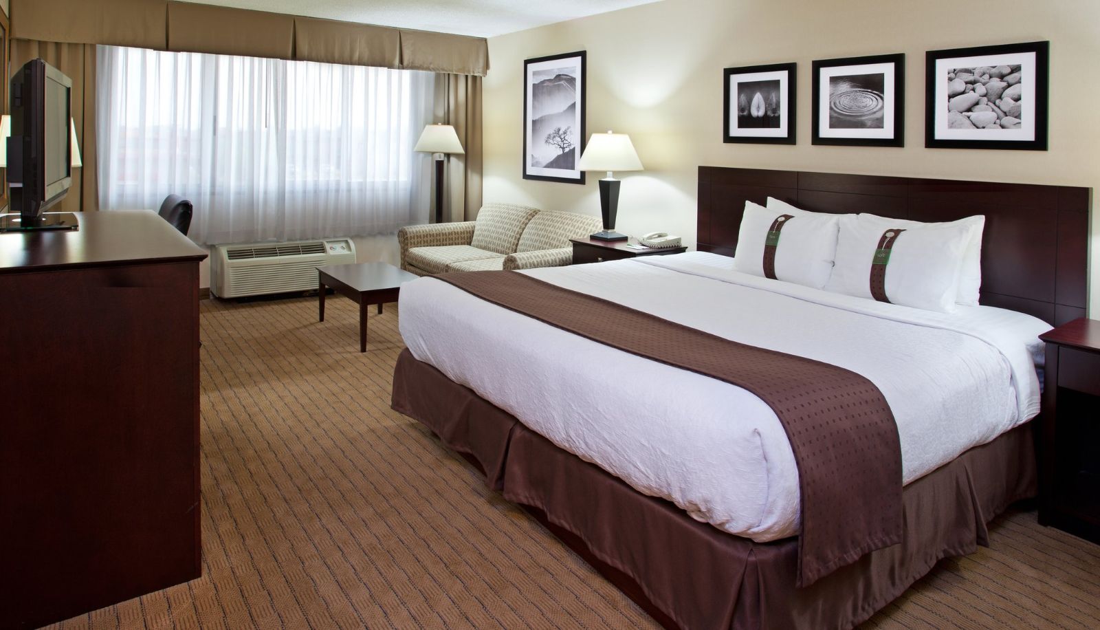 Room - Holiday Inn CANTON (BELDEN VILLAGE) by IHG