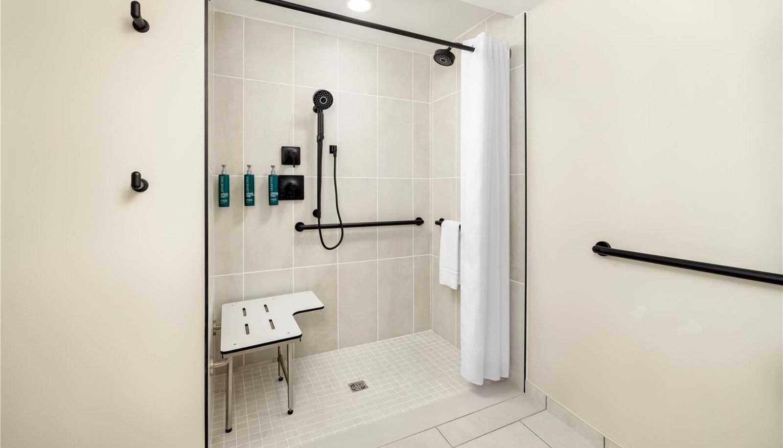 Room - DoubleTree by Hilton Concord Downtown