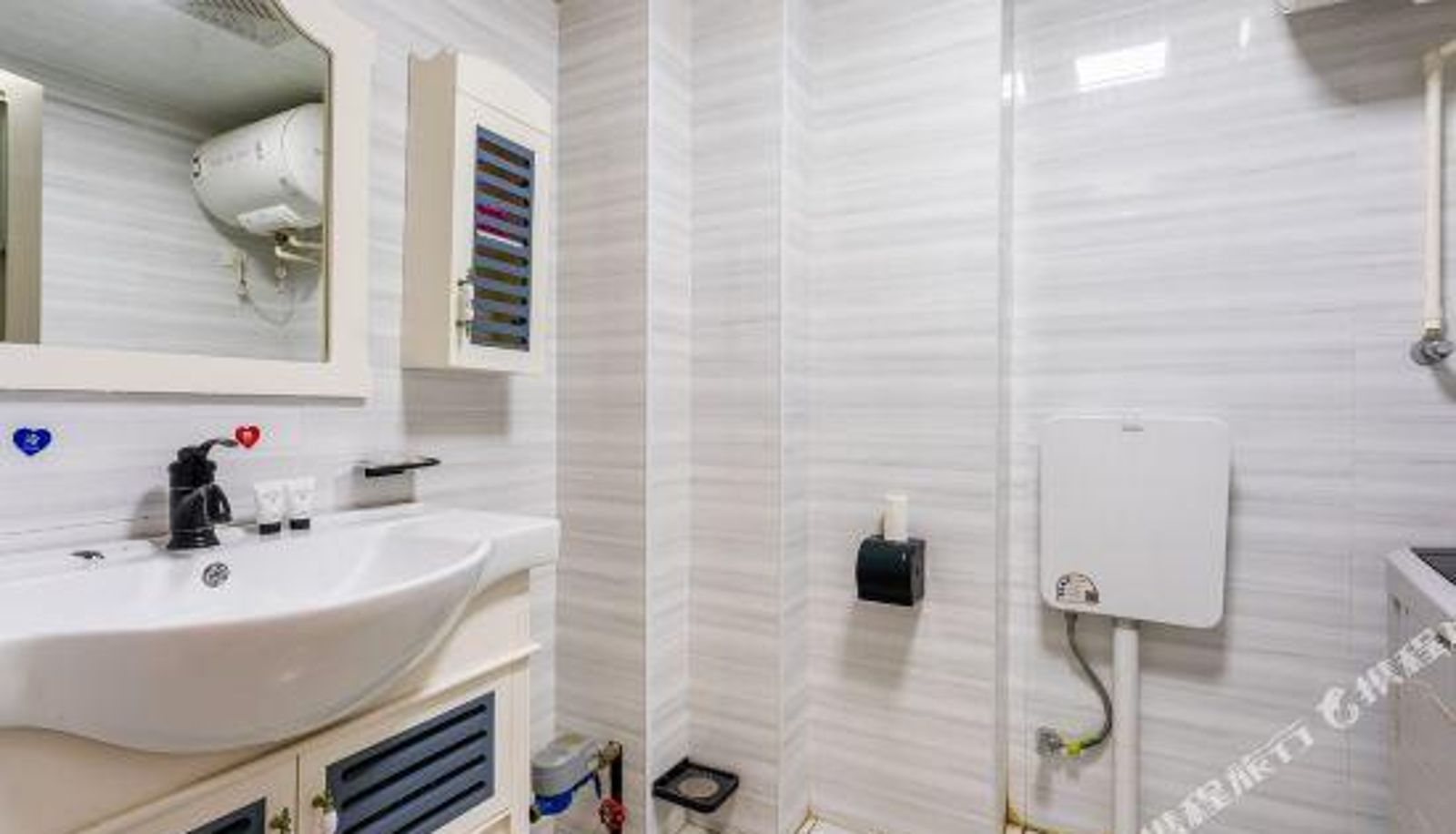 Room - The Sunshine hotel