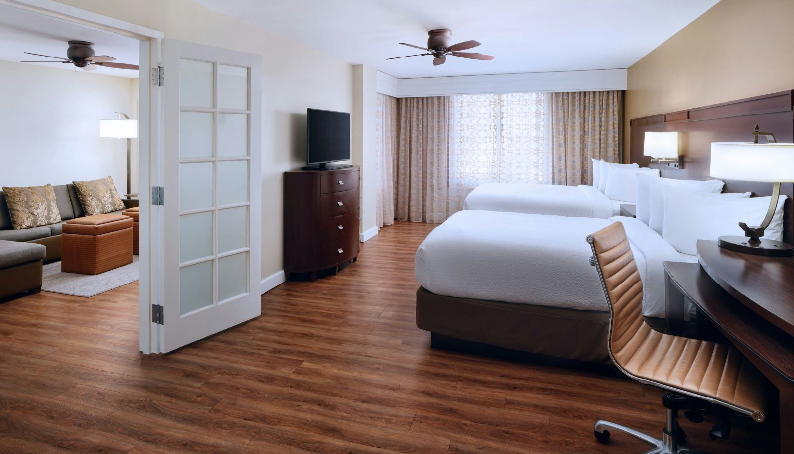 Room - Courtyard by Marriott Charleston Historic District