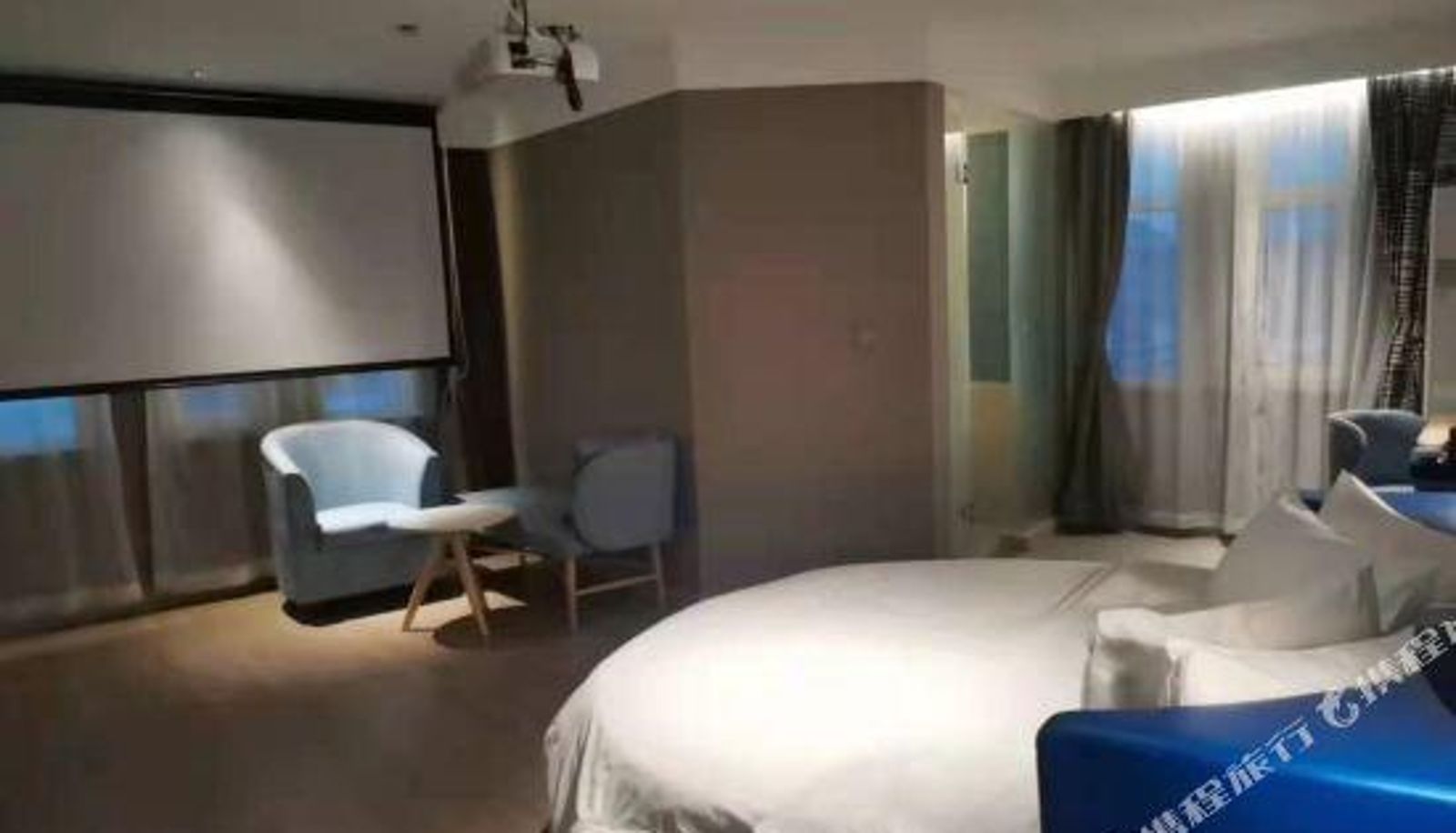 Innenbreich - Home Inn · NEO (Joy City store of Yantai passenger terminal)
