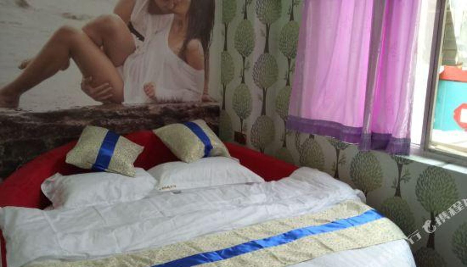 Zimmer - Yulin Colorful Theme Hotel