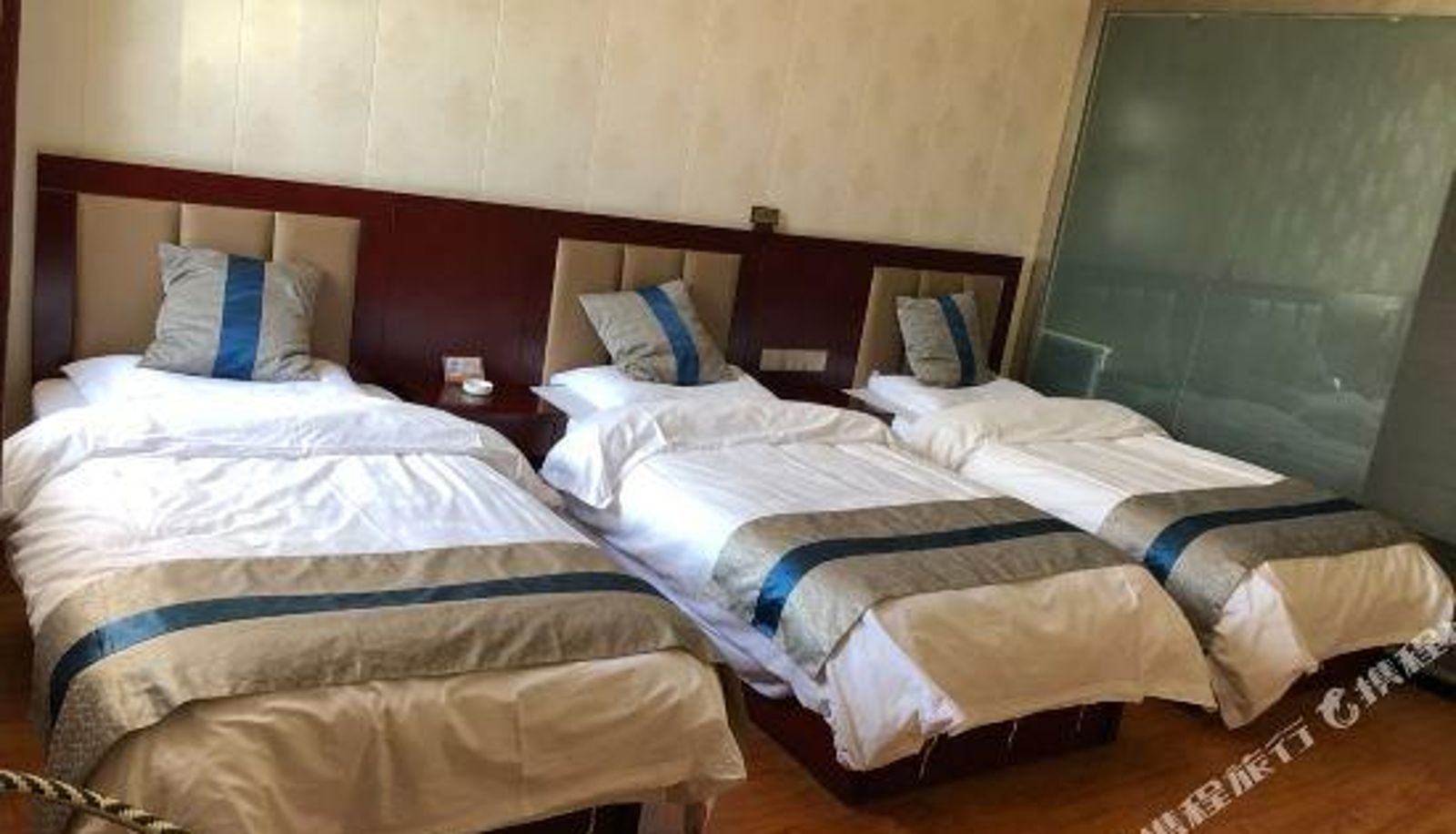 Zimmer - Yulin Rongxin Express Hotel