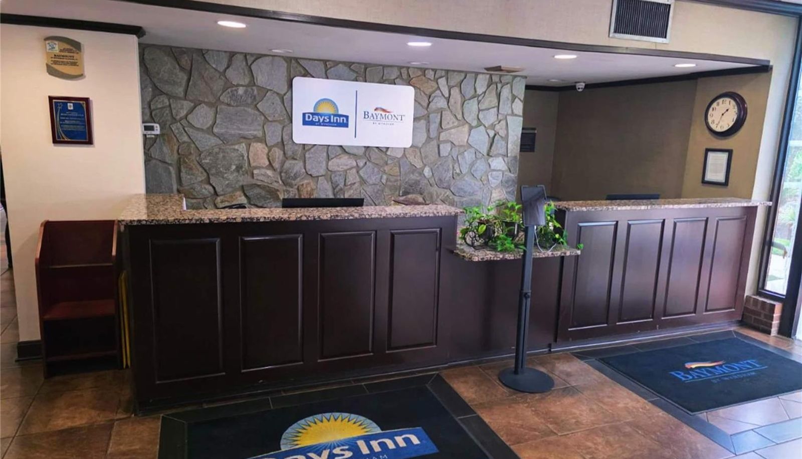 Hall - Days Inn by Wyndham Culpeper