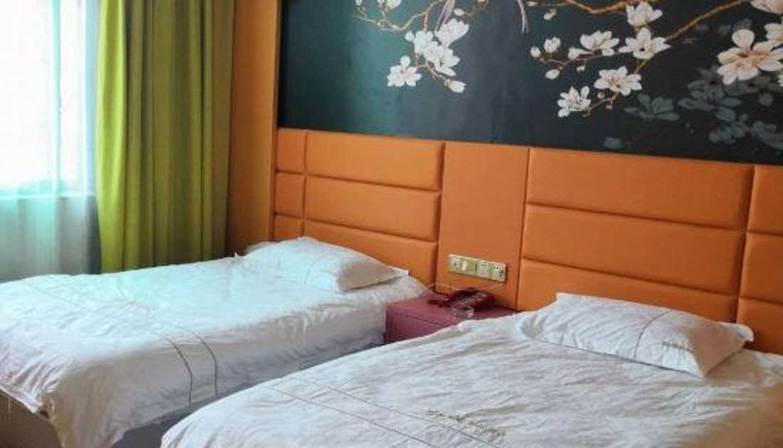 Camera - 1000 and One Night Hotel (Yichun Hutian Branch)