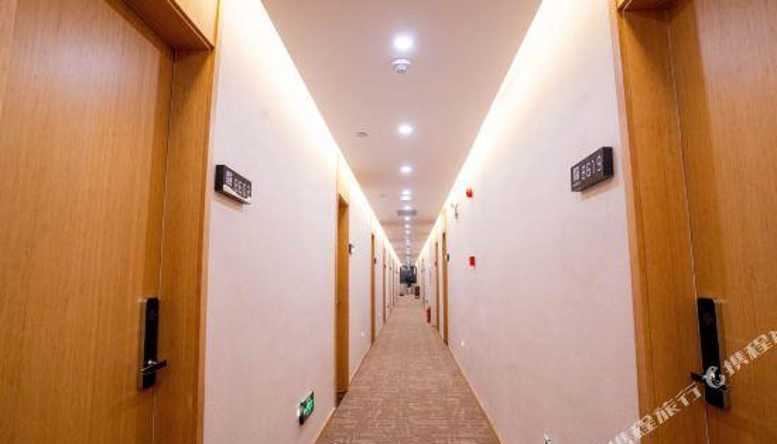 Innenbreich - Haiyue Holiday Hotel (Suzhou Jinhai Avenue)