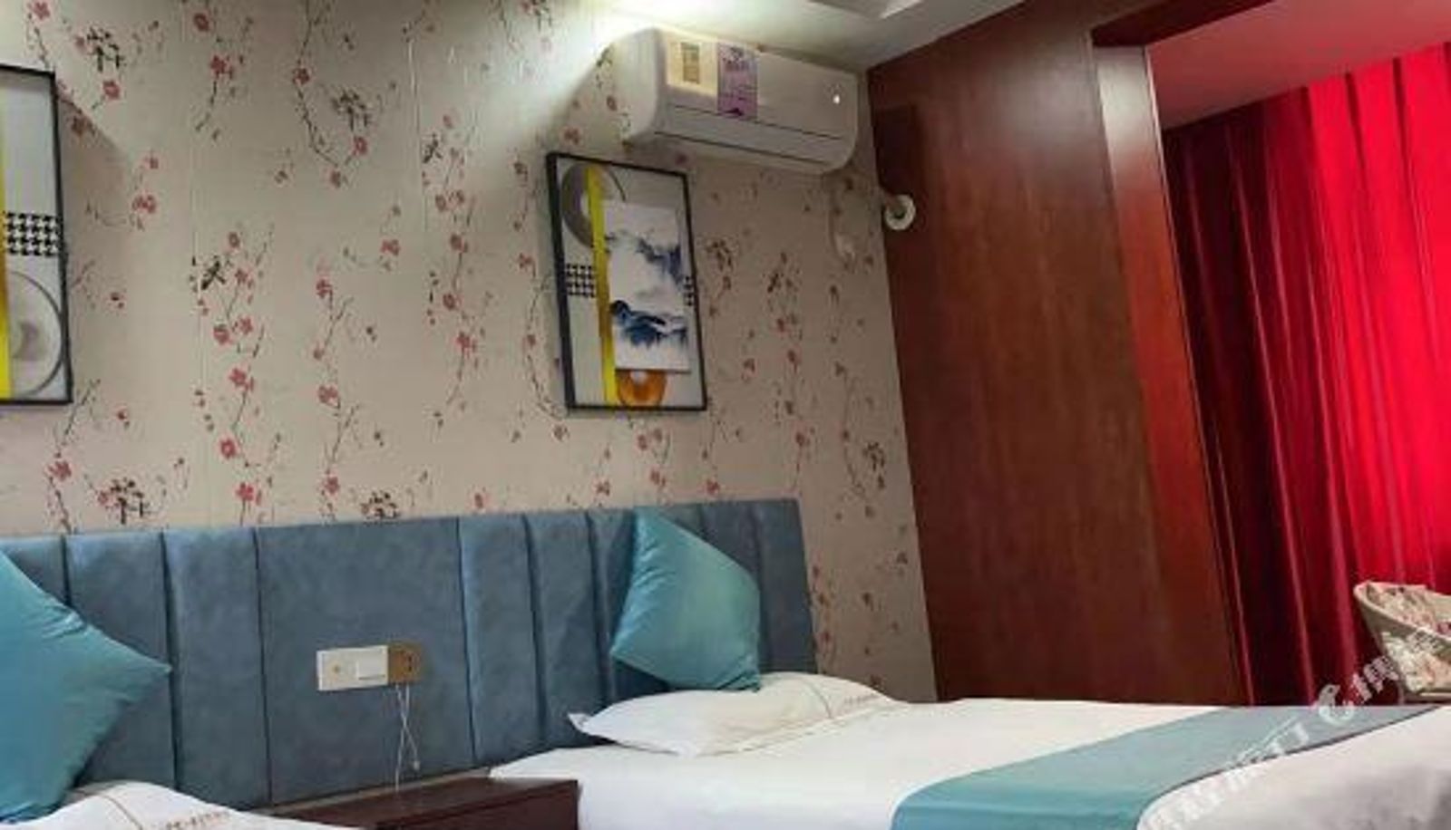 Kamer - 000 and One Night Theme Hotel Yichun 1