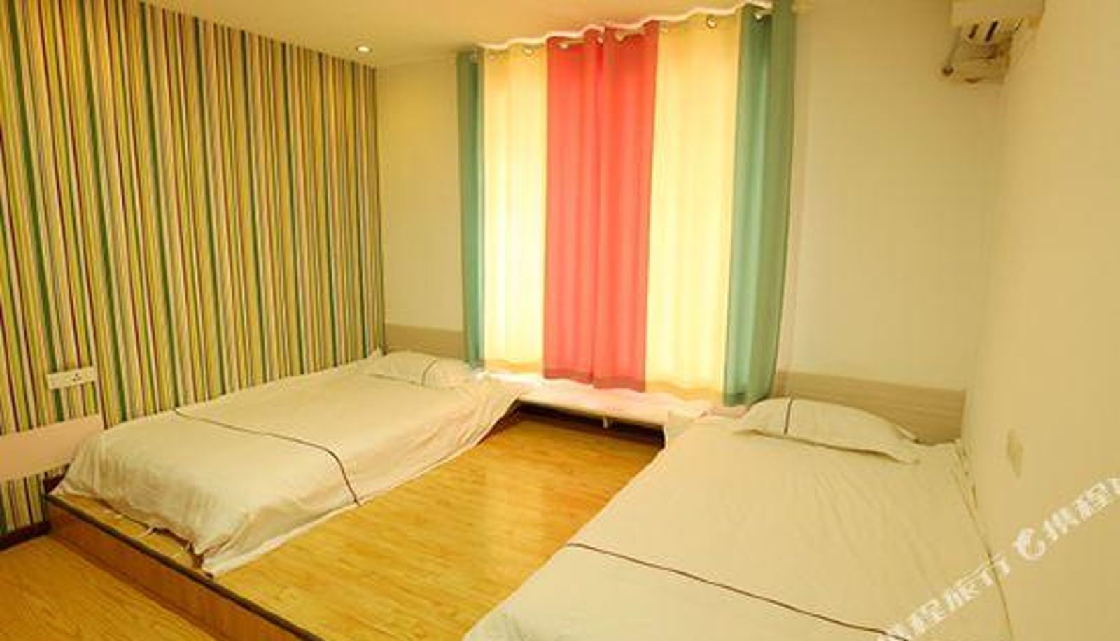 Room - Jiayuan Hotel